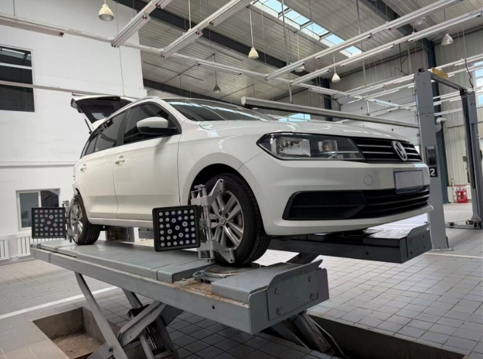 17�� ɣ���� 1.6L�Զ�